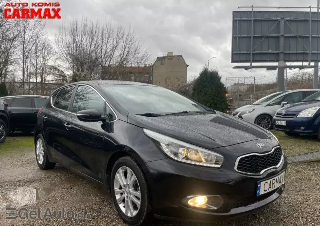 KIA Ceed 1.4 CVVT ISG Dream Team Edition