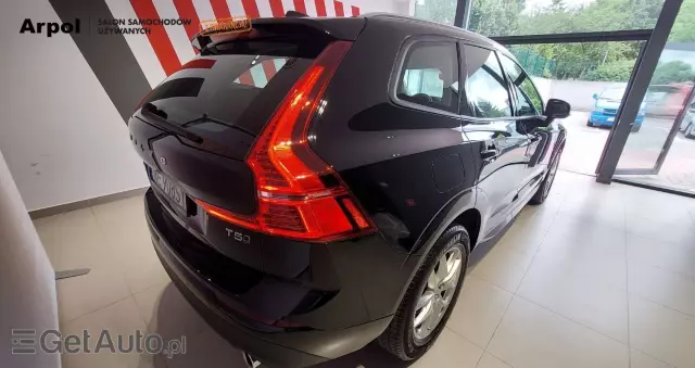 VOLVO XC 60 T5 AWD Momentum