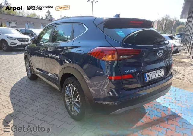 HYUNDAI Tucson 