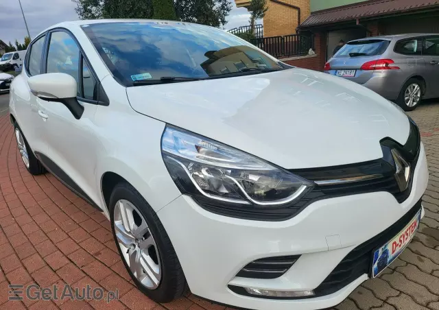 RENAULT Clio 1.0 TCe Zen