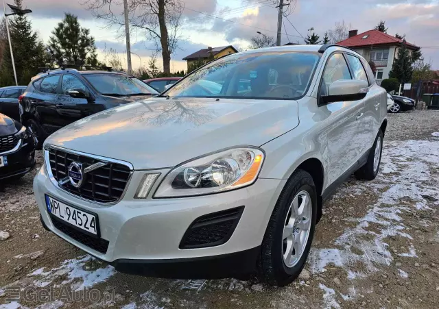 VOLVO XC 60 D4 Momentum