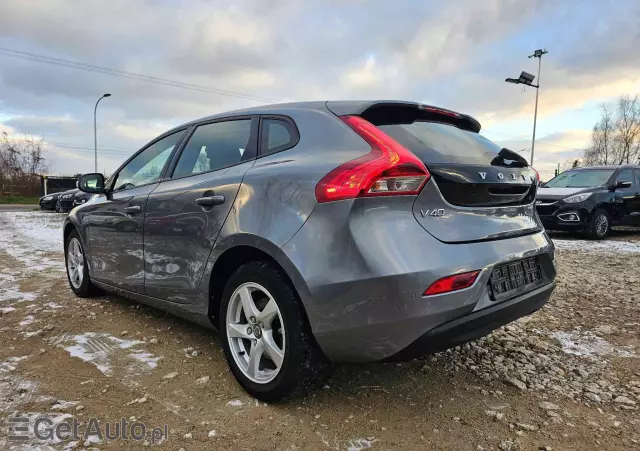 VOLVO V40 D2 Drive-E Dynamic Edition