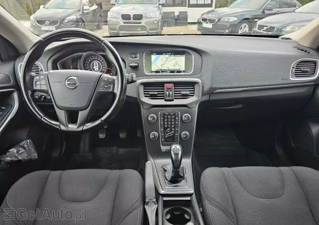 VOLVO V40 D2 Drive-E Dynamic Edition