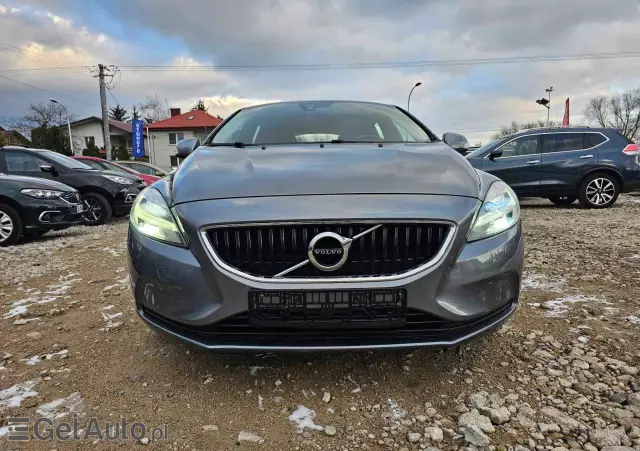 VOLVO V40 D2 Drive-E Dynamic Edition