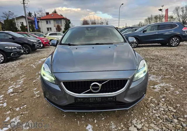 VOLVO V40 D2 Drive-E Dynamic Edition