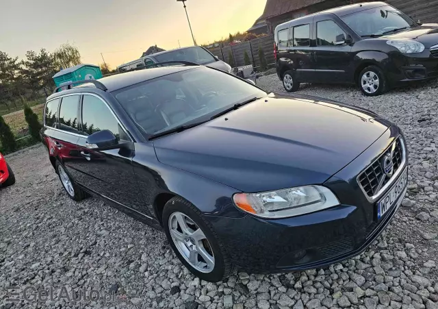 VOLVO V70 D3 Momentum