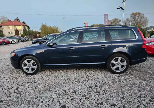 VOLVO V70 D3 Momentum