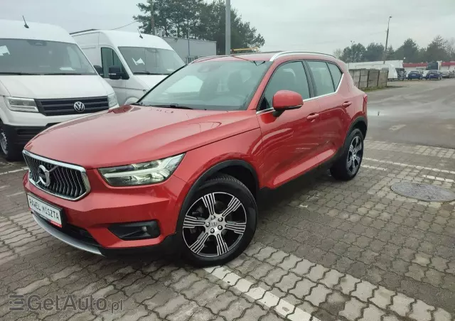 VOLVO XC 40 