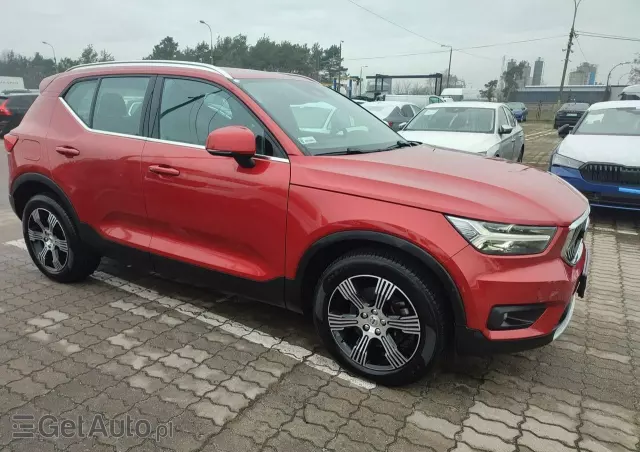 VOLVO XC 40 