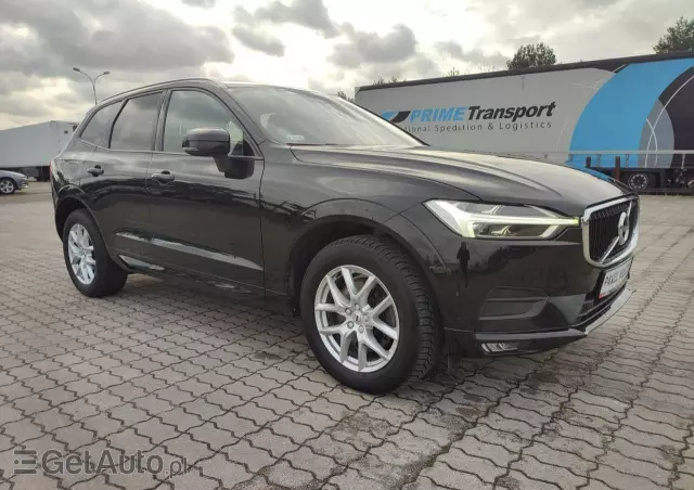 VOLVO XC 60 T4 Momentum