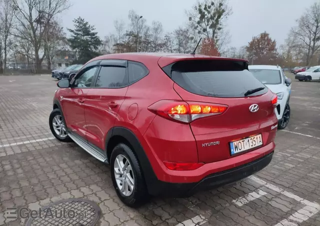 HYUNDAI Tucson 