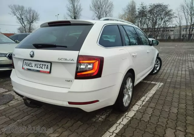 SKODA Octavia 2.0 TDI 4x4 DSG Style