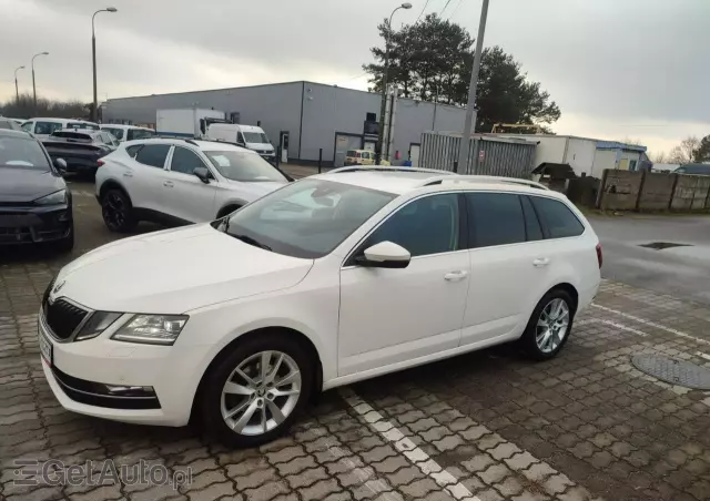 SKODA Octavia 2.0 TDI 4x4 DSG Style