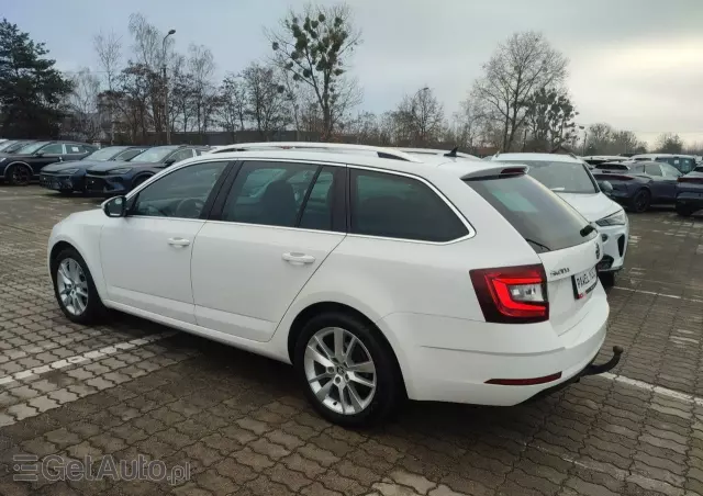 SKODA Octavia 2.0 TDI 4x4 DSG Style