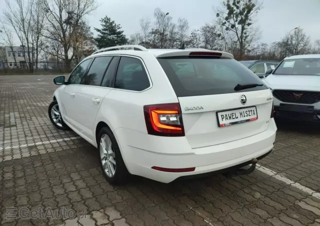 SKODA Octavia 2.0 TDI 4x4 DSG Style