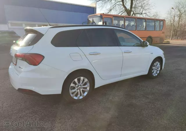 FIAT Tipo 1.6 E-Torq 16v Lounge