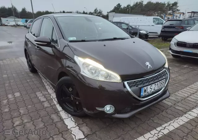 PEUGEOT 208 1.6 VTi Allure