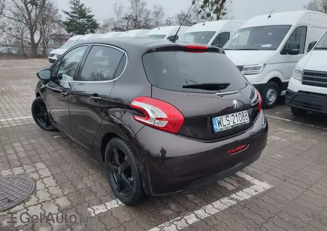 PEUGEOT 208 1.6 VTi Allure