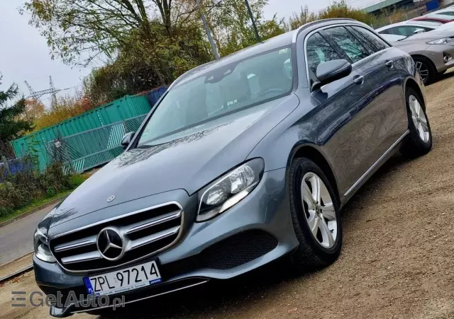 MERCEDES-BENZ Klasa E 220 d T 9G-TRONIC Exclusive