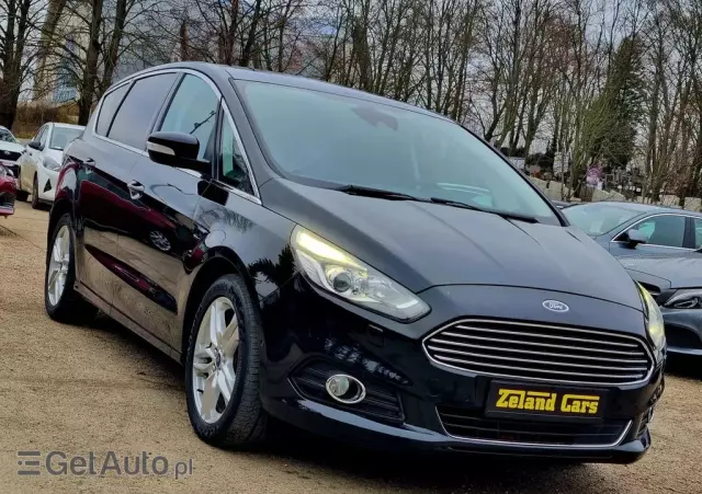 FORD S-Max 2.0 EcoBoost Titanium