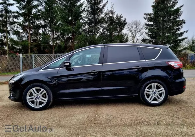 FORD S-Max 2.0 EcoBoost Titanium