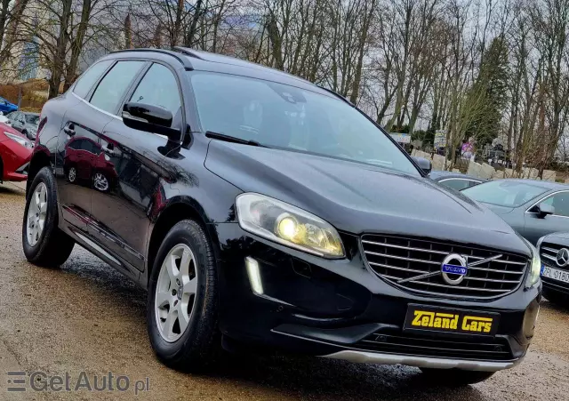 VOLVO XC 60 D4 Drive-E Momentum