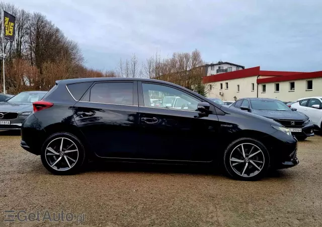 TOYOTA Auris 1.8 VVT-i Hybrid Automatik Design Edition