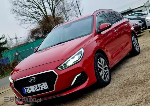 HYUNDAI I30 Fastback 1.6 CRDI Premium DCT