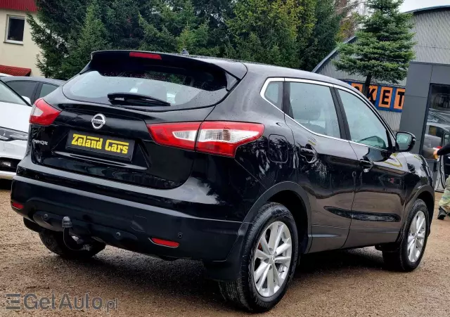 NISSAN Qashqai 1.2 DIG-T Tekna