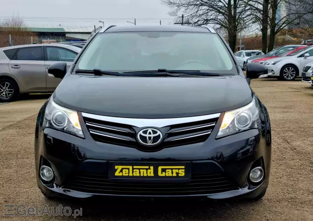 TOYOTA Avensis 1.8 Premium