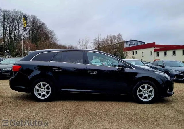 TOYOTA Avensis 1.8 Premium