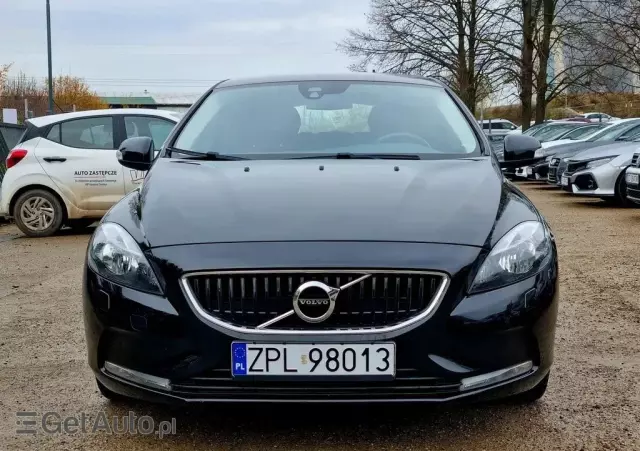 VOLVO V40 D2 Drive-E Momentum