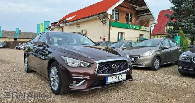 INFINITI Q50 