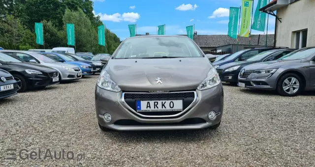 PEUGEOT 208 1.4 VTi Allure