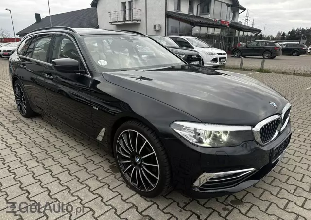 BMW Seria 5 530d Touring Luxury Line