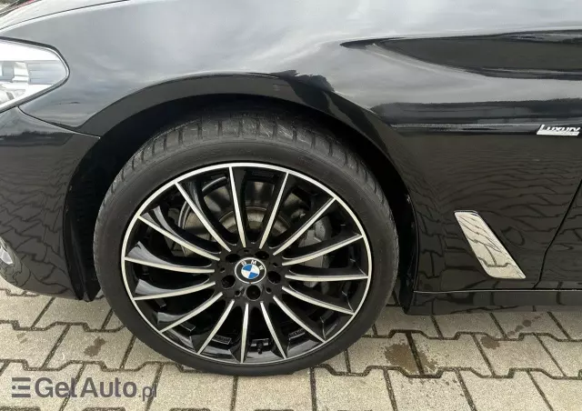 BMW Seria 5 530d Touring Luxury Line