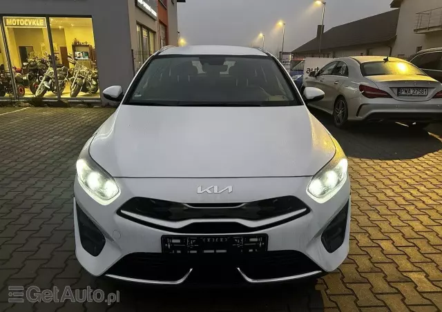 KIA Ceed 1.6 GDI PHEV L Business Line DCT