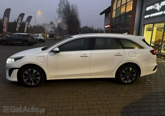 KIA Ceed 1.6 GDI PHEV L Business Line DCT