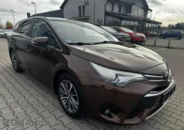 TOYOTA Avensis 2.0 D-4D Premium