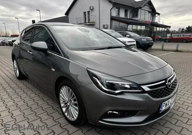 OPEL Astra IV 1.6 CDTI Cosmo