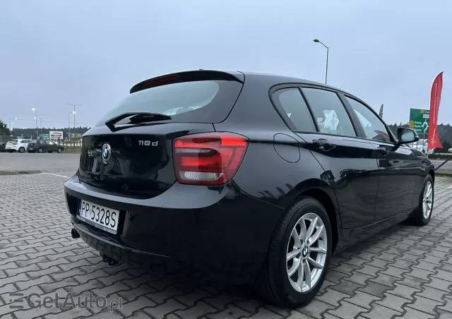 BMW Seria 1 118d Sport Line