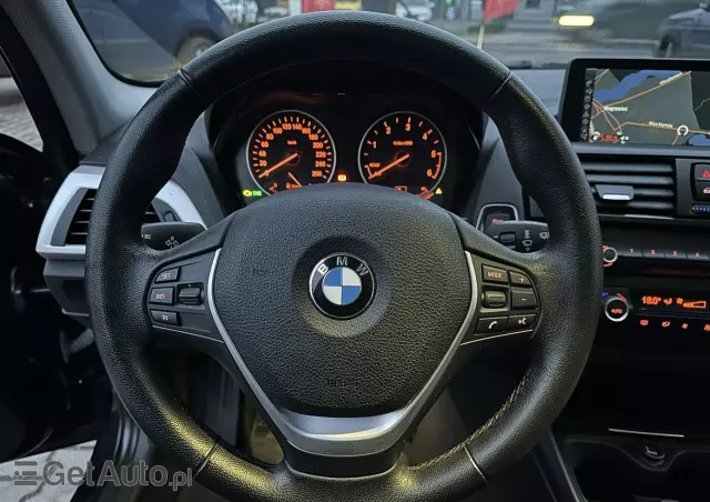 BMW Seria 1 118d Sport Line