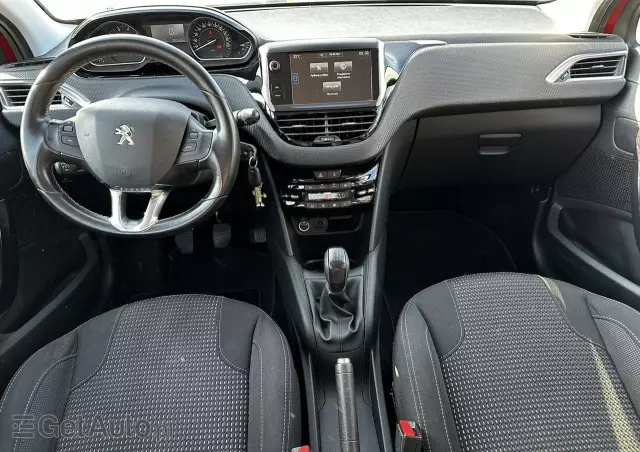 PEUGEOT 208 1.2 VTi Allure