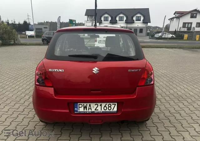 SUZUKI Swift 1.3 Comfort+