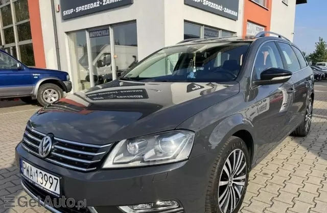 VOLKSWAGEN Passat 