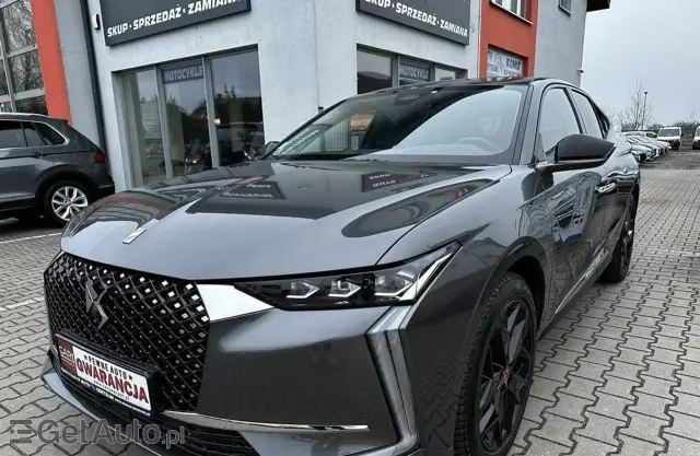 DS 4 