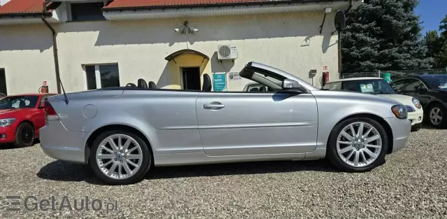 VOLVO C70 