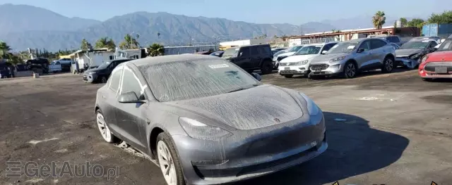 TESLA Model 3 Performance 82 kWh (513 KM) AWD