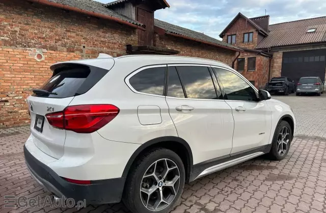 BMW X1 25i (231 KM) xDrive Steptronic