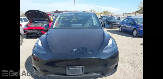 TESLA Model Y Performance (462 KM) AWD